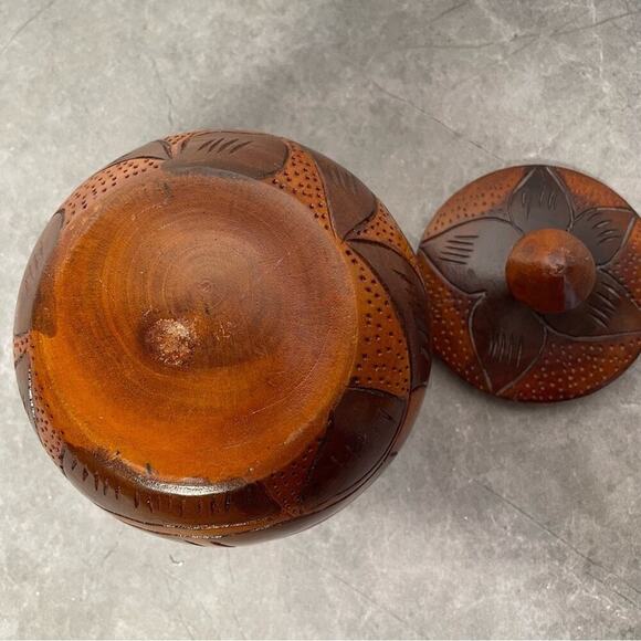 Artisan Handcrafted /Carved Wooden Art Bowl Small Size - Picture 7 of 10